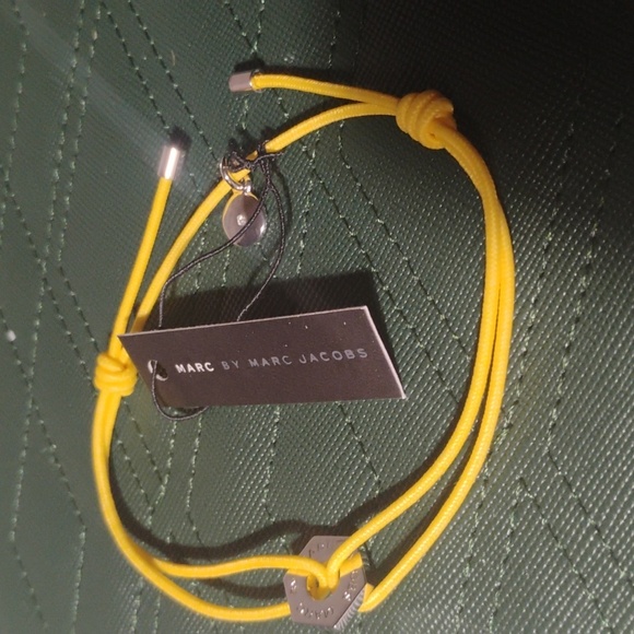 🔥🔥🔥Marc By Marc Jacobs Cute Yellow Bracelet New With Tags For Givvy Dec 21EST - Picture 3 of 4